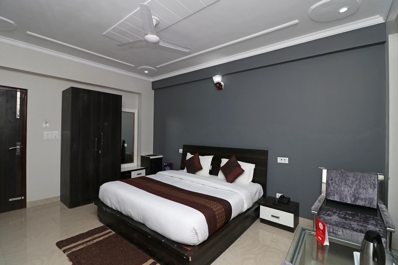 Oyo 11877 Royal Residency Hotell New Tehri Exteriör bild